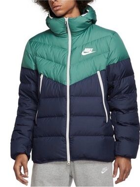 Nike Wind Runner Duck Down Fill Men’s Green and Navy Chevron Puffer Jacket Rare